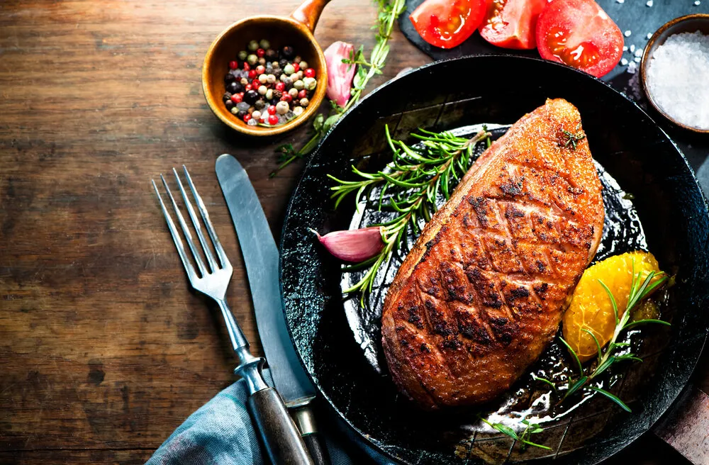Recette Canette rôtie aux oignons et épices asiatiques