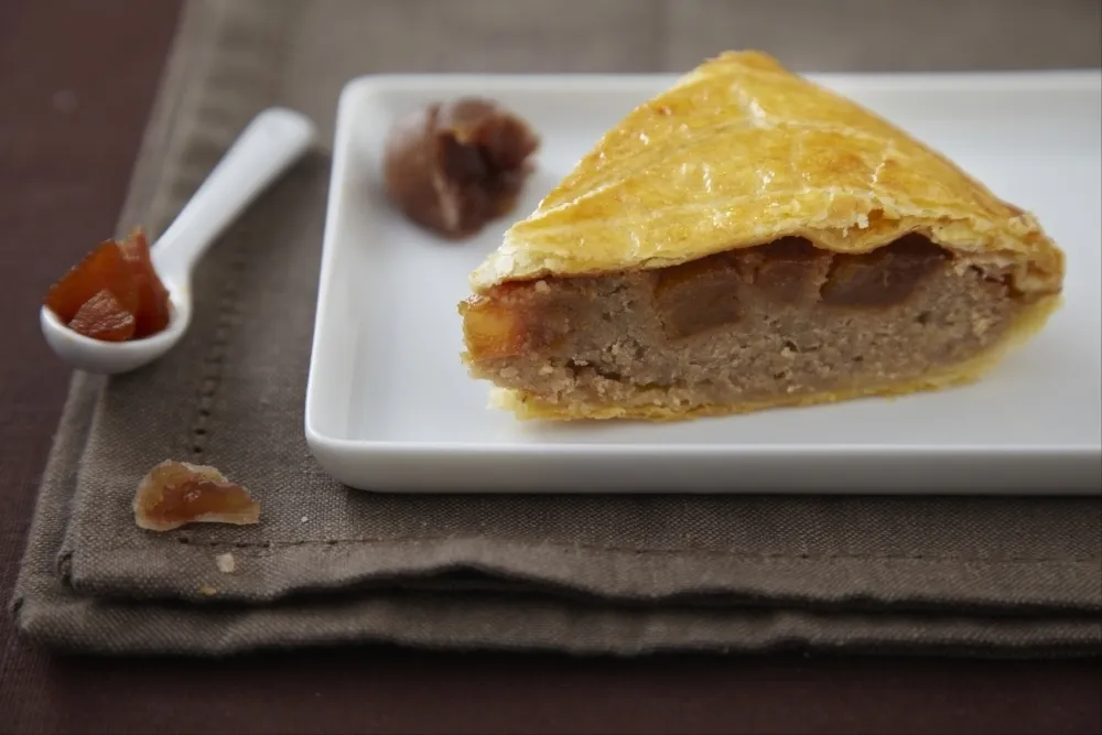 Galette des Rois aux poires caramélisées et crème de marrons