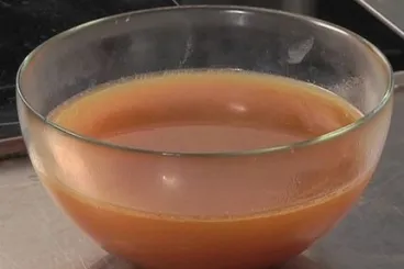 Image recette Consommé de boeuf traditionnel clarifié