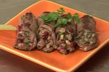 Image recette Roulé de boeuf et huîtres en tartare, croquant de pomme et betterave crue