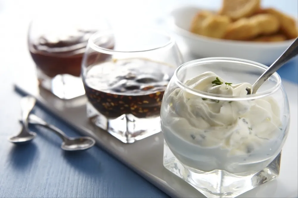 3 sauces sucrées-salées pour nuggets croustillants