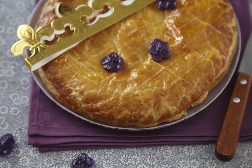Galette des Rois, crème pâtissière à la violette de Toulouse