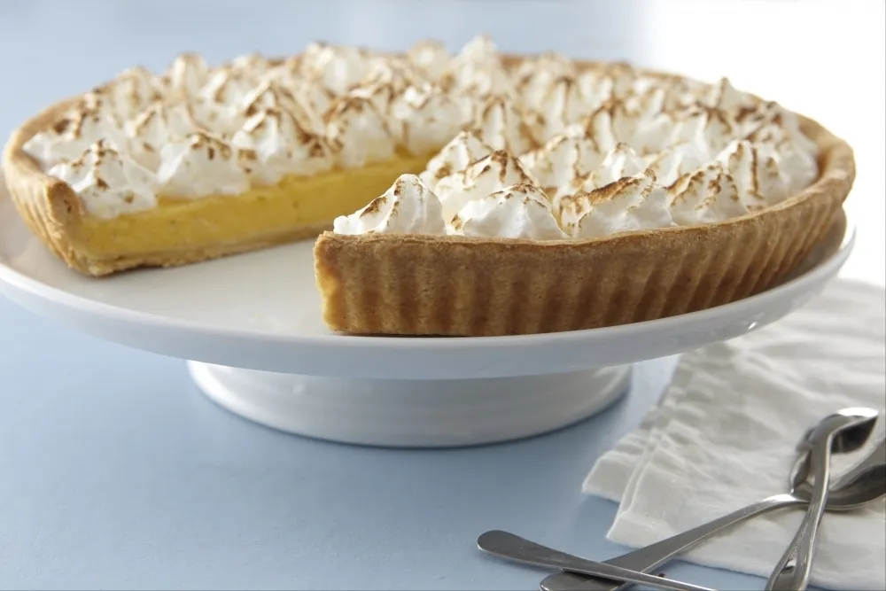 Tarte meringuée aux fruits de la passion et au gingembre