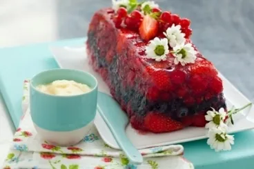 Terrine de fruits rouges à la menthe